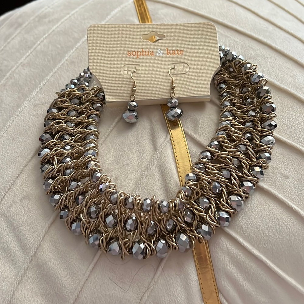 Stunning Statement Necklace